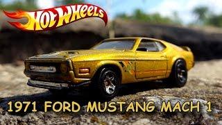 Hot Wheels 1971 Ford Mustang Mach 1  Retro Hot Wheels Collection