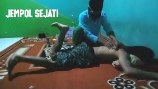 pijat urat tradisional.pelenturan otot otot pinggang sakit