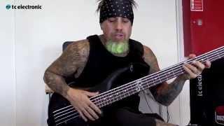 Fieldy Korn uses his Fieldy Cool Chorus TonePrint for Corona Chorus