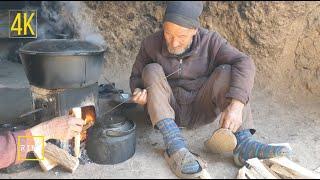 Old Lovers are Cooking delicious SOUP in a cave   Village Life of Afghanistan 4K  Surviving