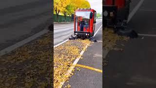 Street sweeper  #streetsweeper #cleaning #leaves #engineering #satisfying