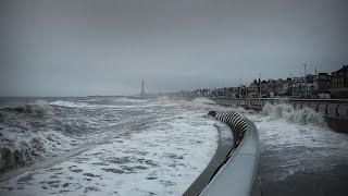 Crazy Waves batter Blackpool ️