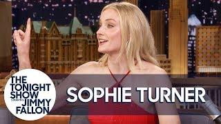 Sansa vs. Daenerys Sophie Turner Blames Emilia Clarke for Game of Thrones Coffee Cup-gate