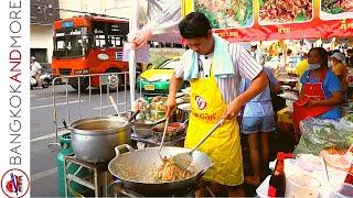 CHINESE STREET FOOD - Cooking In Bangkok CHINATOWN