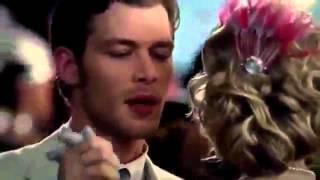 The Vampire Diaries - Klaus and Caroline Dance together 3X20