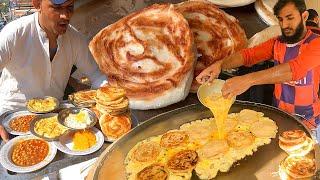 Biggest Egg Omelet Making  Paratha Egg Omelette Maker Of Karachi. Anda Paratha Street Food Pakistan