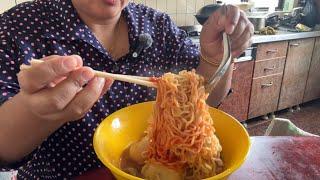 Sulastri 15 Sarapan mie 2 bungkus 2 telur ‼️ kerja Babat Rumput persiapan Berkebun lagi .