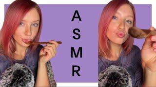 ASMR triggers to make your eyes heavy  lights + wooden spoon + lots of mouth sounds 