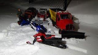 Long track rc snowmobile yamaha sr viperrc truck 6x6 plowingrc tractorplowing.