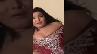 Pakistani Aunty Pashto Mujra Lollywood Rare Songs Mujra World #pashtodanceplay #lollywoodactress