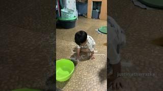 Bayi Playing Beras. #cutebaby #baby #cute #funny #babyboy #mainananak #kids #babycute #bayilucu