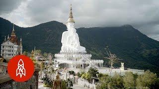 Thailand’s Temple on the Glass Cliff