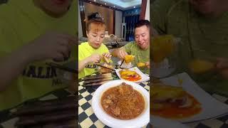 吃饭了，盐局鸡，还有粉条炖牛排#eating show#eating challenge#husband and wife eating food#eating#mukbang