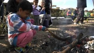 Cooking kangaroo with Port Lincoln aboriginal community