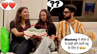 Metro में हुआ रिश्ता पक्का ️  Paras Prank