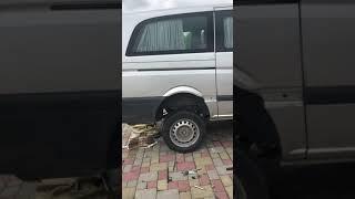 Заміна внутрішніх пильників на полуосях Mercedes-Bens Vito 111 639