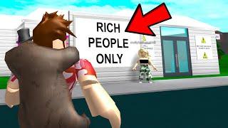 GOLD DIGGER Only Lets RICH PEOPLE In.. The Inside WILL SHOCK YOU Roblox