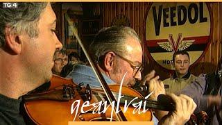 Seamus Tansey Gerry OConnor Jim McKillop & Zoe Conway  Tigh Mhic Mhánuis Geantraí 2000 TG4