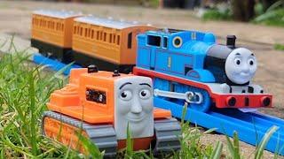 Thomas & Terences Flashback - Terence Breaks The Ice - TomyTrackmaster Scene Remake