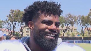 Zeke Elliott is all smiles back at Dallas Cowboys training camp