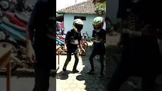 Duo Sejoli Joget apalah apalah....