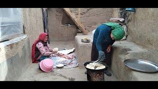 Bolani Afghani  Potato and Leek   Village Life Afghanistan   Bolani Kachaloo