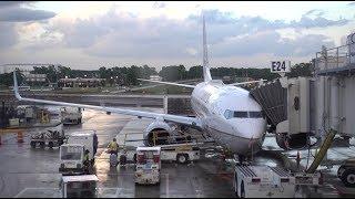 UNITED AIRLINES Boeing 737-700  Houston to Charlotte  4K Video