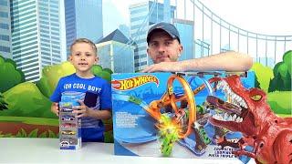 МАШИНКИ Hot Wheels СБОРНИК и Даник - Крокодил с ДИНОЗАВРОМ Вулкан и крутые ВИРАЖИ