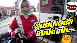 PRANK GAK LIHAT NYESEL mbak indah Hijabers Cantik asli Rembang Senyumnya manis luar biasa...