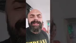 Cenk Hoca sosyal medyada viral olmak istiyor ve  karısıyla şarkı söylüyor