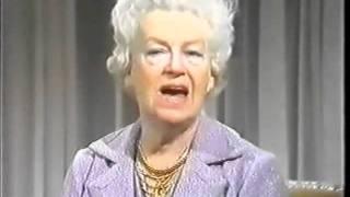 Rare clip of Gracie Fields on the Russell Harty Show -1975