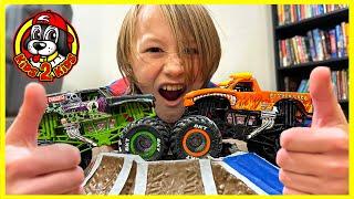 Monster Jam Toy Trucks - GRAVE DIGGER vs EL TORO LOCO Freestyle Arena Challenge COMPILATION