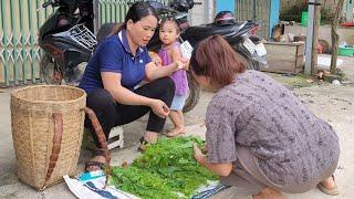 cut vegetables to sell weed the vegetable garden and live a natural life