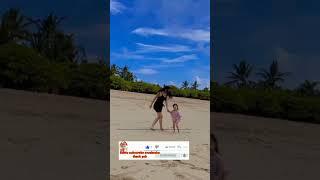 Aura kasih hot di pantai