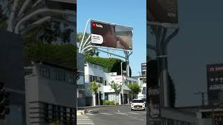 Estamos en un billboard en Los Ángeles 🫶 gracias por el espacio.​⁠ ​⁠@YouTube @dannyluxoficial