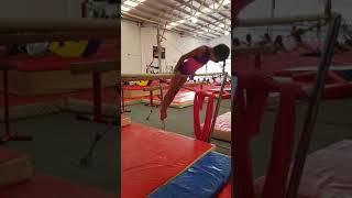 Prenivel barras del gimnasio Rita Einung Gymnastic