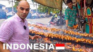 Where Tourists dont go Indonesian street food tour in JAKARTA