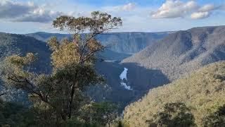 Bungonia National Park Lookouts and B4 Fossil Cave