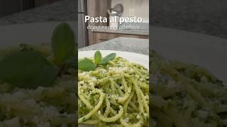 Pasta al pesto de espinacas y albahaca