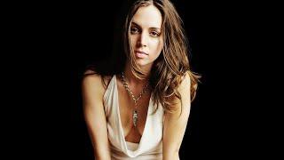 Eliza Dushkus Hottest Bikini Looks