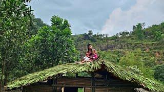 Life of a 17-Year-old Single Mother - Complete bamboo roof with children - Bamboo house