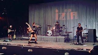 Izïa - La vitesse Live - Rock En Seine 2022