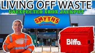 LIVING OFF WASTE UNEXPECTED JACKPOT AT SMYTHS TOYS SUPERSTORE DUMPSTER DIVING AT UK RETAIL PARKS