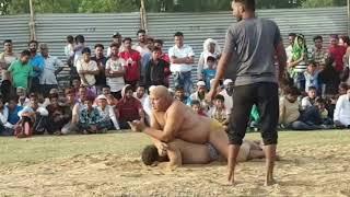 Crazy wrestling men India