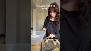 Baking Tiramisu cookies in ASMR