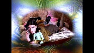 Deee-Lite - Call Me Music Video