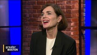 Elizabeth McGovern Acts Sings And Talks International Politics