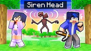 We ESCAPE From SIREN HEAD In Minecraft