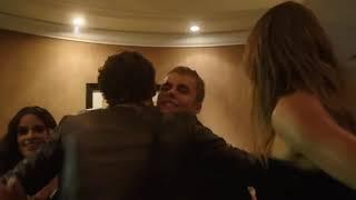 Жена Джастина Бибера столкнулась с бывшим бойфрендом у камер на Met Gala