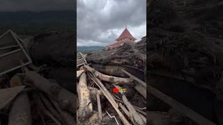 KUASA ALLAH️️MASJID BERDIRI KOKOH DIANTARA PUING PUING BANJIR LAHAR DINGIN GUNUNG MARAPI